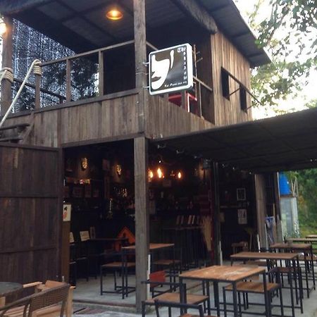 Hotel The Shadow House & Bar Koh Phayam Esterno foto